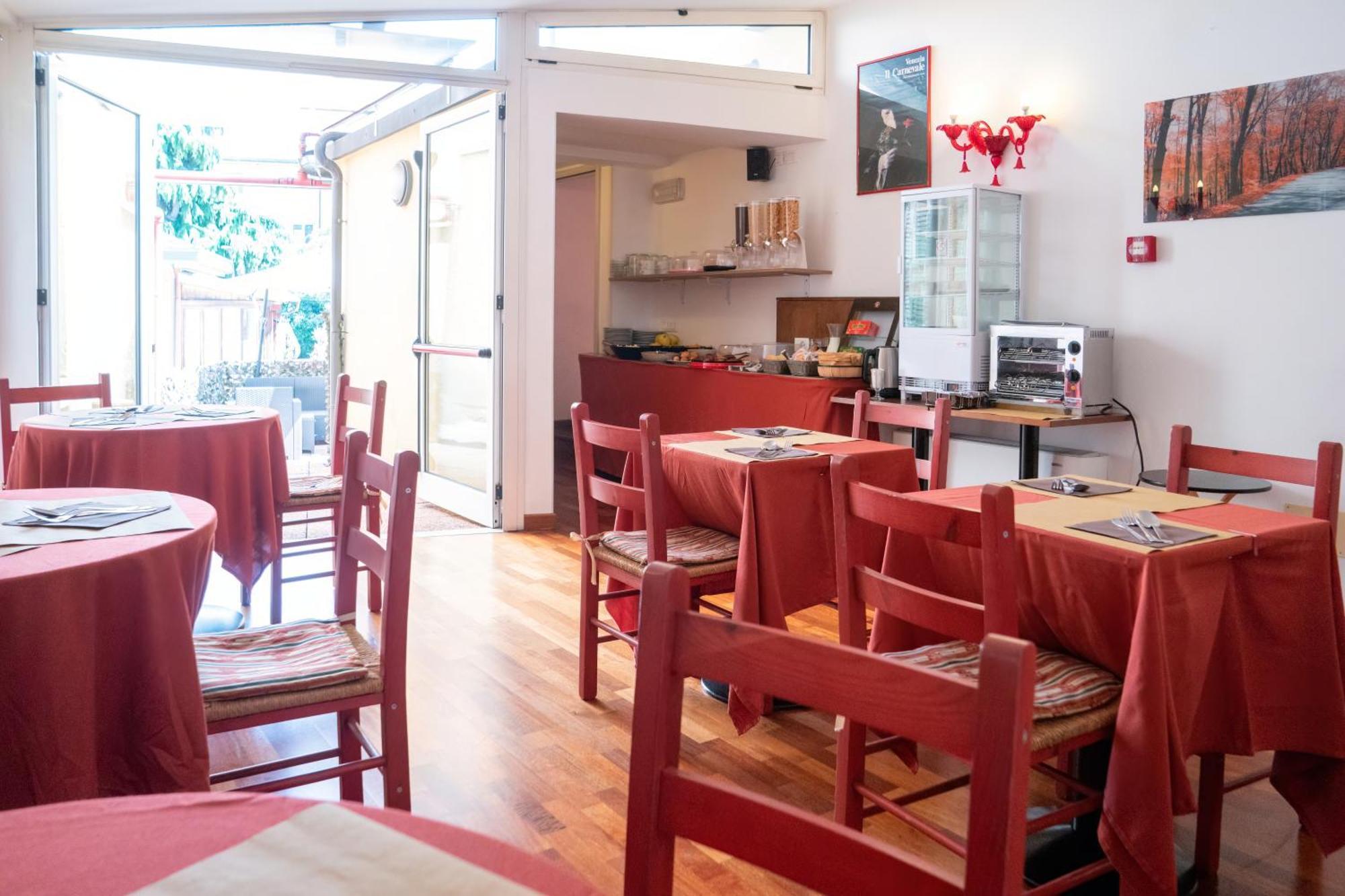 Hotel Giustizia 3*